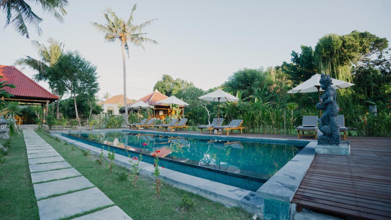 Sunset Star Huts Hotel Lembongan Exterior foto