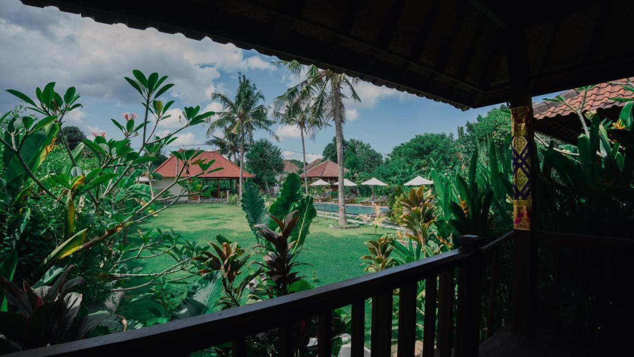 Sunset Star Huts Hotel Lembongan Exterior foto